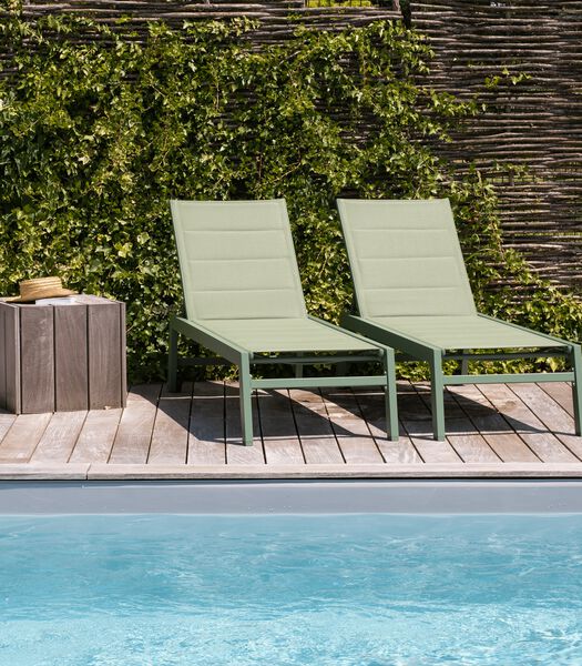 Lot de 2 bains de soleil BARBADOS en textilène vert sauge - aluminium vert sauge