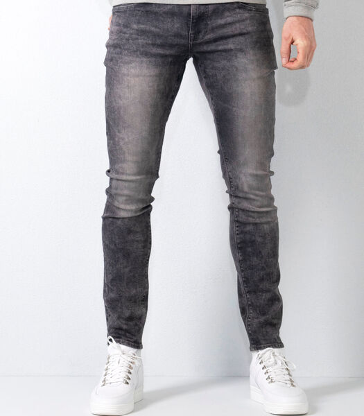 Nash Narrow Fit Jeans