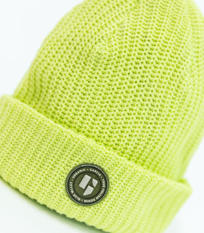 Beanie image number 1