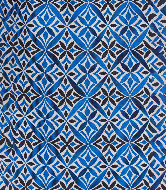 Robe longue fluide bleue imprimée à manche courtes image number 4
