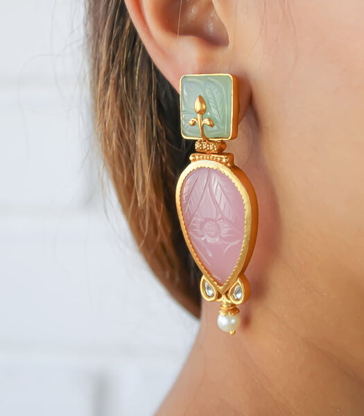 Boucles d'oreilles 'Carved Gemstone Statement'