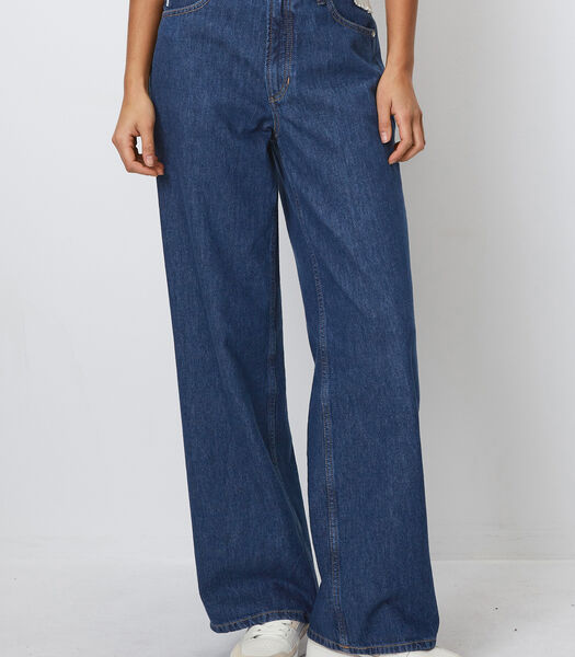Jeans modèle TOMMA large
