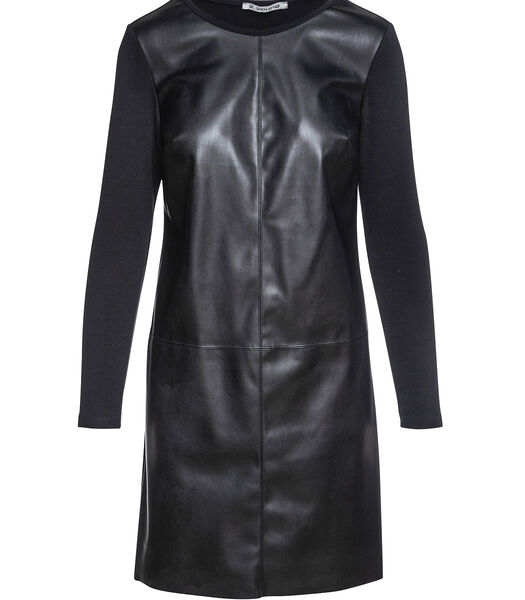 Robe noire avec devant en simili cuir par Conquista Fashion