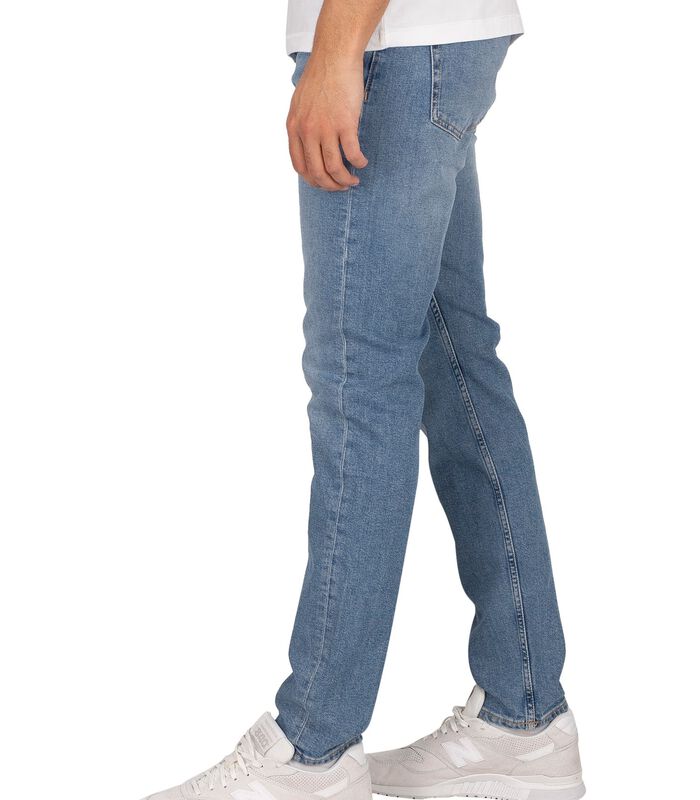 Jeans fuselés image number 1