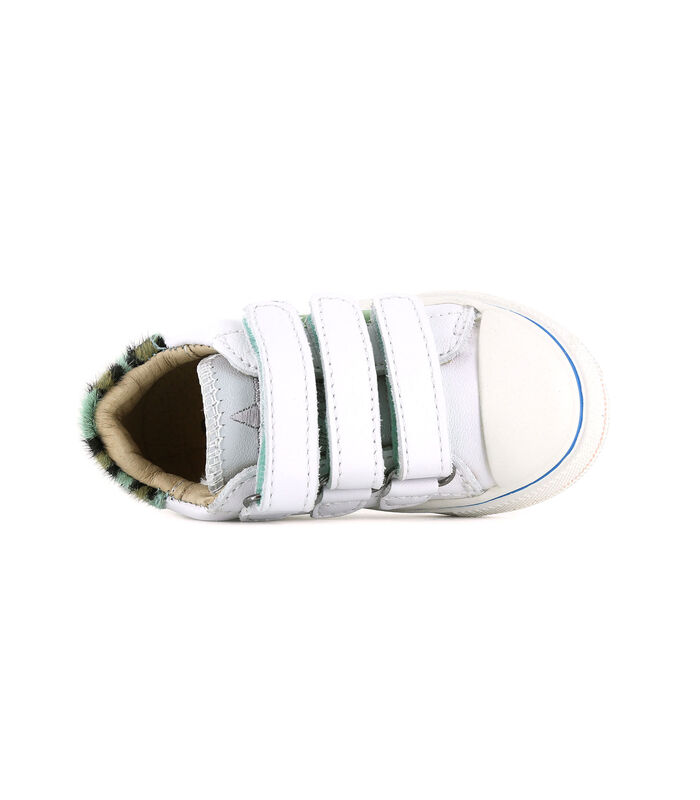 Witte Sneakers Met Groene Ster image number 3