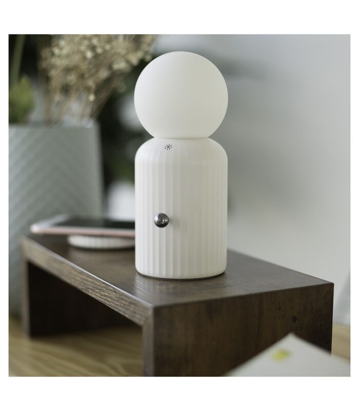 Lampe d'ambiance chargeur induction 2 en 1 image number 3