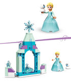 LEGO Disney 43199 La Cour du ChÃ¢teau dâ€™Elsa Set avec Robe Diamant image number 4