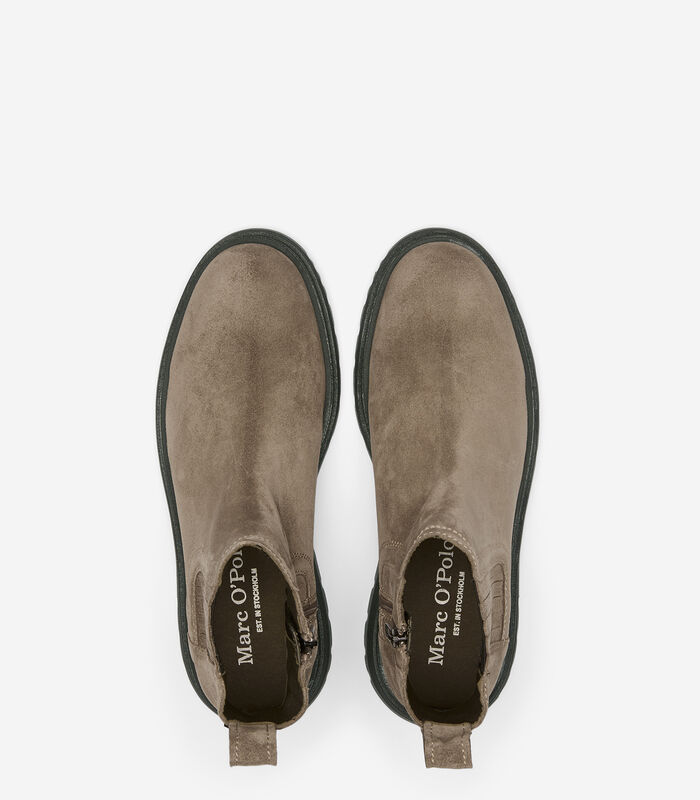 Chelsea boots image number 3