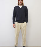 Pantalon en velours côtelé modèle Belsbo Pleats relaxed image number 1