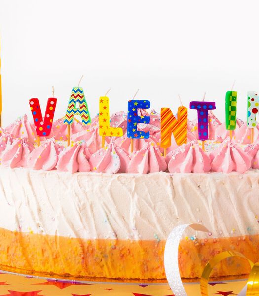 Verjaardagskaarsen voor de naam Valentin