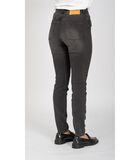 Les jeans skinny de performance originaux - Denim noir délavé. image number 1