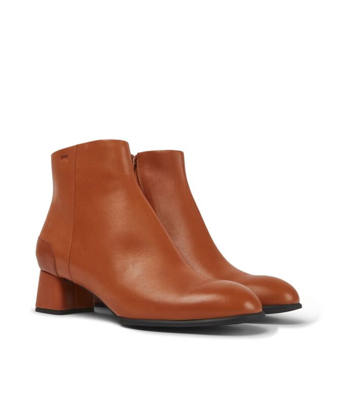 Katie Dames Ankle Boots image number 1