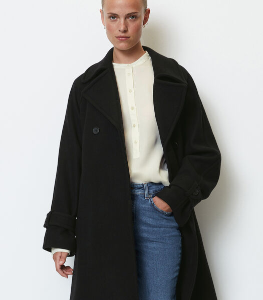 Trench-coat court, coupe relaxed