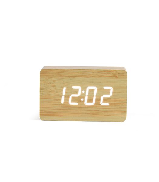 Digitale klok met houtlook