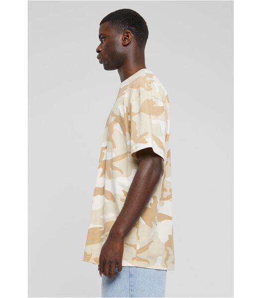 Eenvoudig oversized camouflage T-shirt
