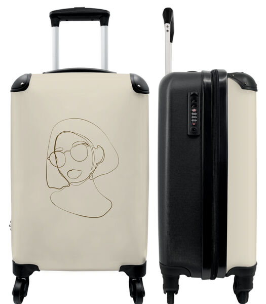 Valise spacieuse avec 4 roues et serrure TSA (Portrait - Pastel - Femme - Design)
