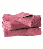 3 serviettes de bains Hélène carmine image number 1