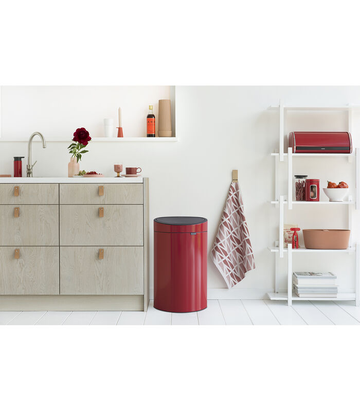 Touch Bin New, 40 litres, Passion Red image number 3