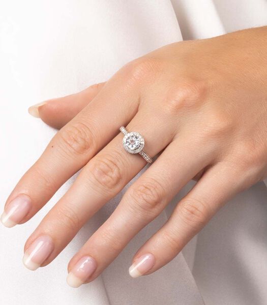 Ring 'Iris Topaze' witgoud en diamanten