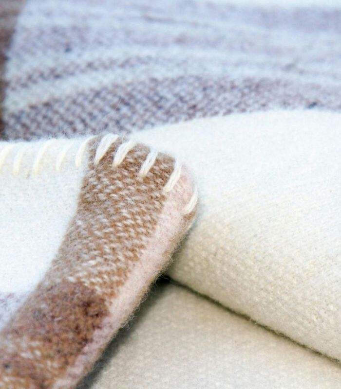 Couverture Killarney Lambswool check Laine Beige image number 0