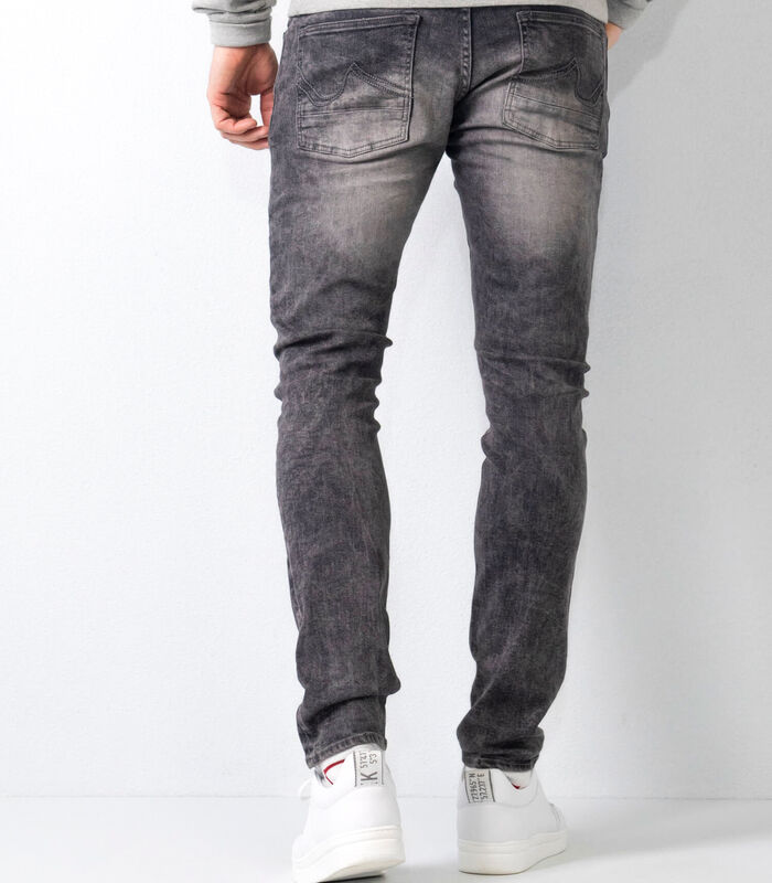 Nash Narrow Fit Jeans image number 3