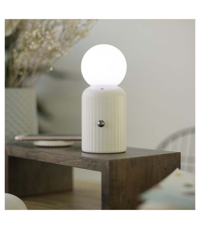 Lampe d'ambiance chargeur induction 2 en 1 image number 2