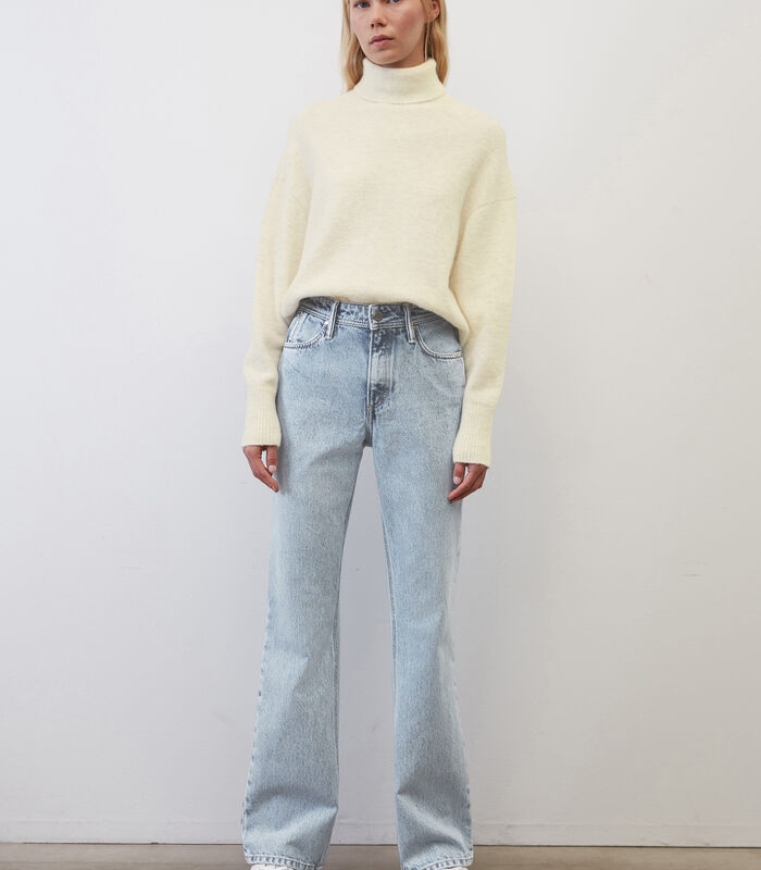 Jeans model LINNA loose flared image number 1