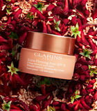 CLARINS - Extra-Firming Jour SPF15 50ml image number 3