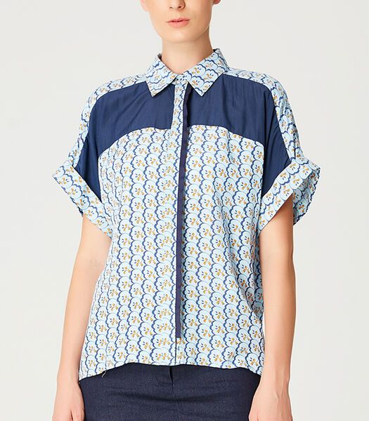 Shirt van twee materialen met korte mouwen en geometrische print