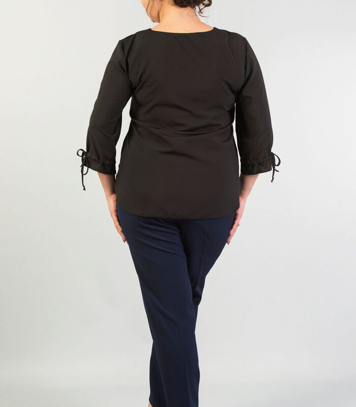 Elegante blouse MADLIN met gescheurde halslijn image number 3