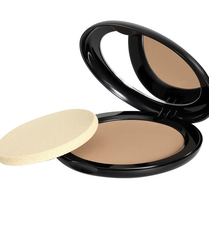 Velvet Touch Ultra Cover Compact Powder SPF 20 image number 3