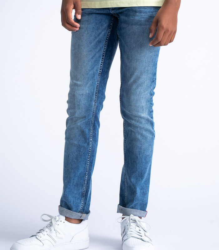 Russel regular tapered fit jeans image number 2
