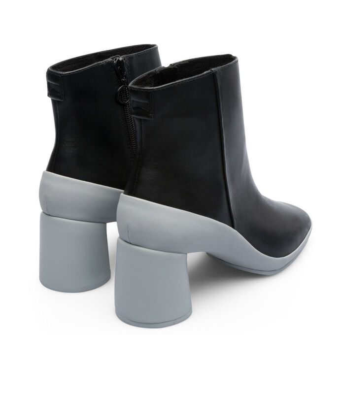 Upright Dames Ankle Boots image number 2