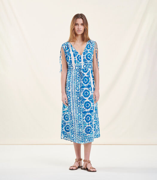 Mid-lengte blauwe jurk met korte mouwen