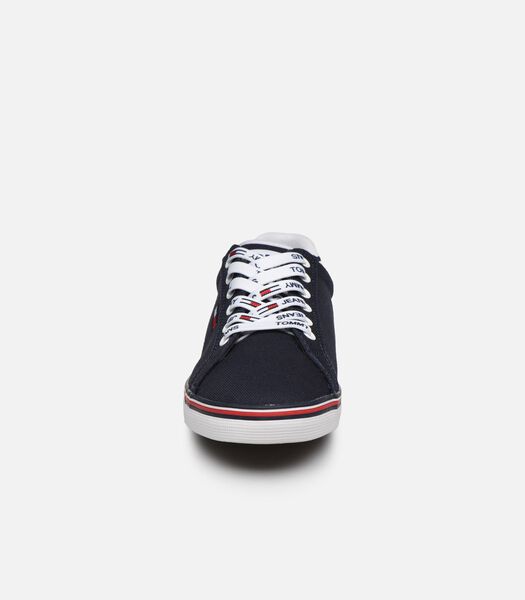 ESSENTIAL LACE UP Sneakers