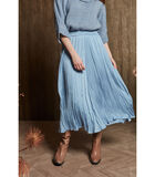 Soepelvallende lichtblauwe rok met lichte glans image number 0