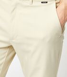 Slim-fit chino Tech Stretch image number 2