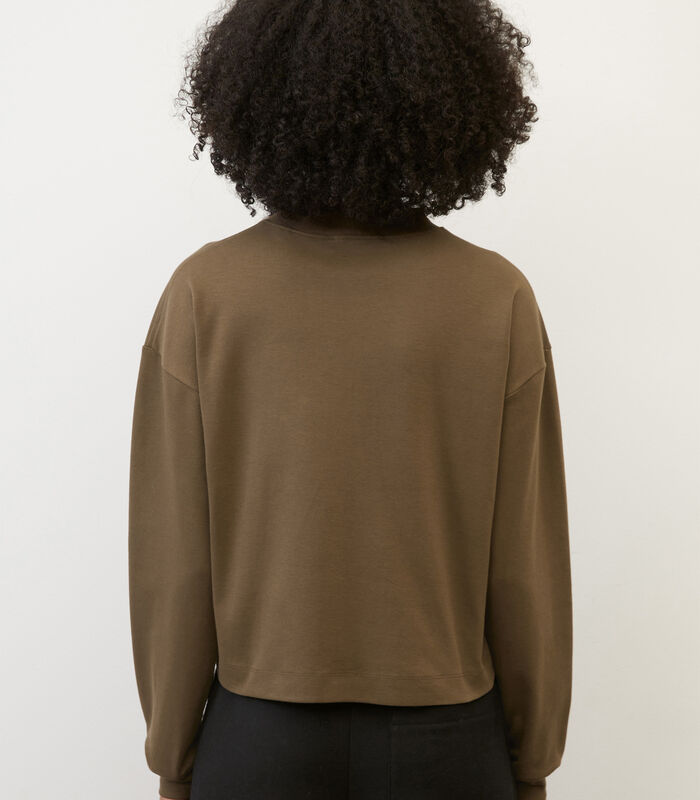 Longsleeve cropped image number 2