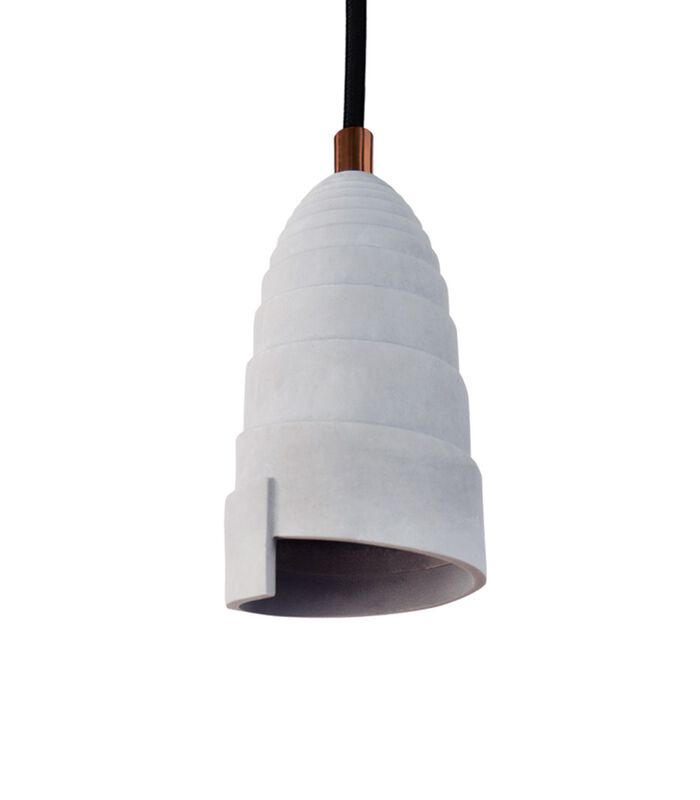 FLANELLE - Betonnen hanglamp en koperen accessoires image number 1