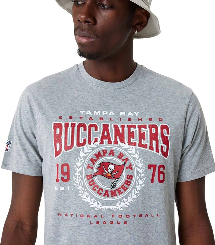 T-shirt Tampa Bay Buccaneers Shield Graphic image number 0