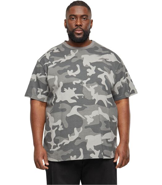 Eenvoudig oversized camouflage T-shirt