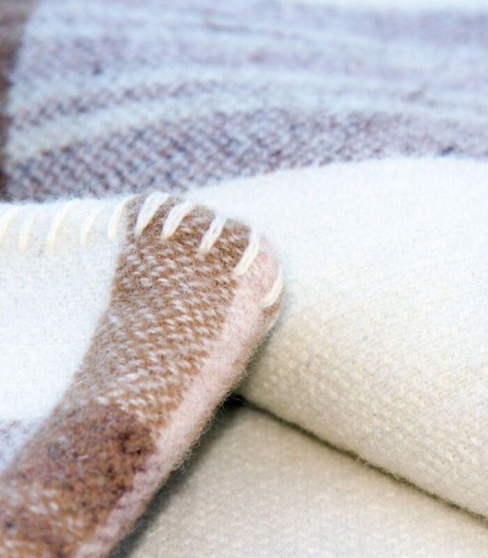 Couverture Killarney Lambswool check Laine Beige image number 2
