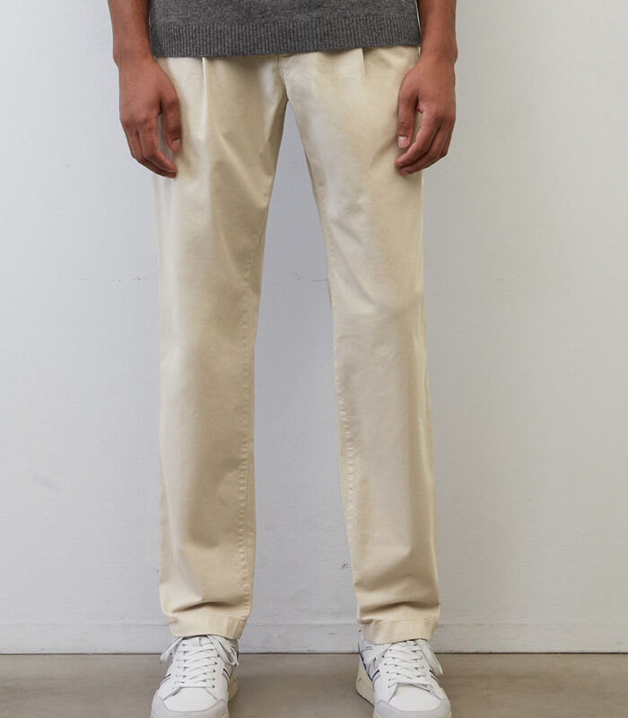 Chino – model jogger pleats image number 0