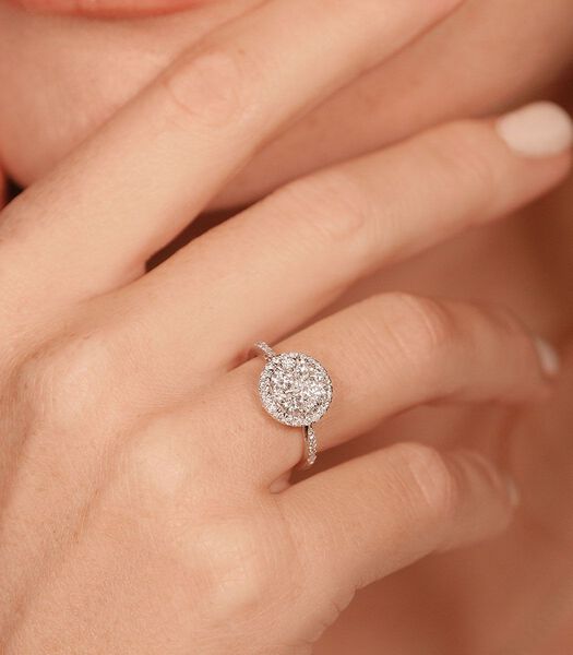 Ring 'Pompadour' witgoud en diamanten