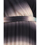 Lange geplooide jurk in Tie & Dye bedrukte polyester sluier image number 4