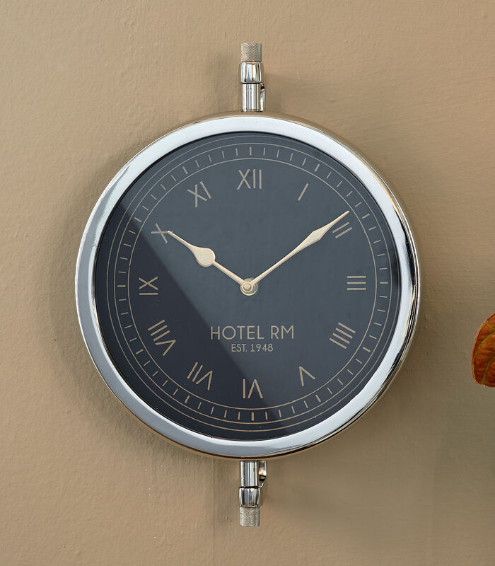 Horloge murale de l'hôtel RM image number 1